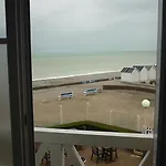 De La Hotell 3*